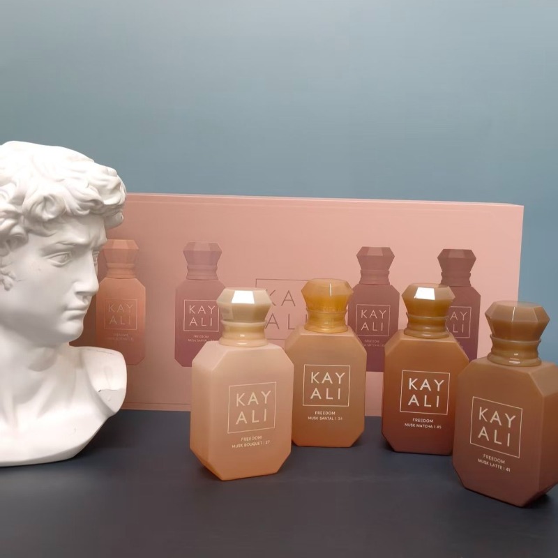 Conjunto de Perfumes Unissex K - Perfume Fragrance Couture avaliação e preço