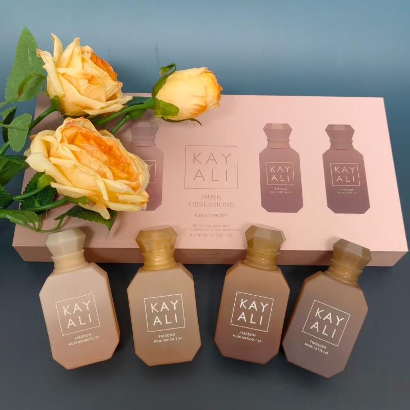 Conjunto de Perfumes Unissex K - Perfume Fragrance Couture avaliação e preço